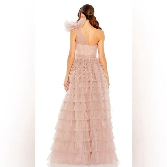 NWT Mac Duggal 20447 One Shoulder Bow Feather Tiered A-Line Gown $798 Sz 10 ROSE - Picture 3 of 7